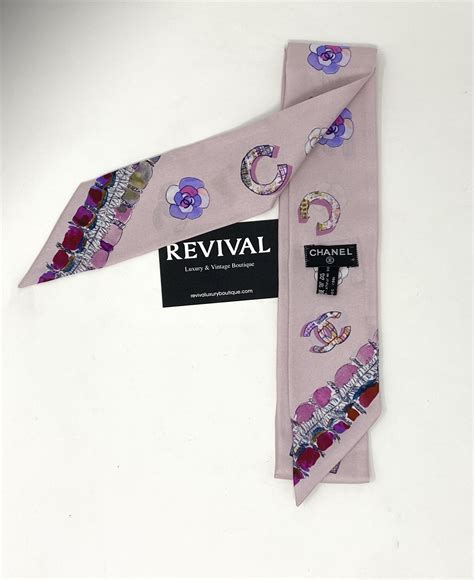 sciarpa chanel rosa donna prezzo|Foulard Chanel in Seta Rosa .